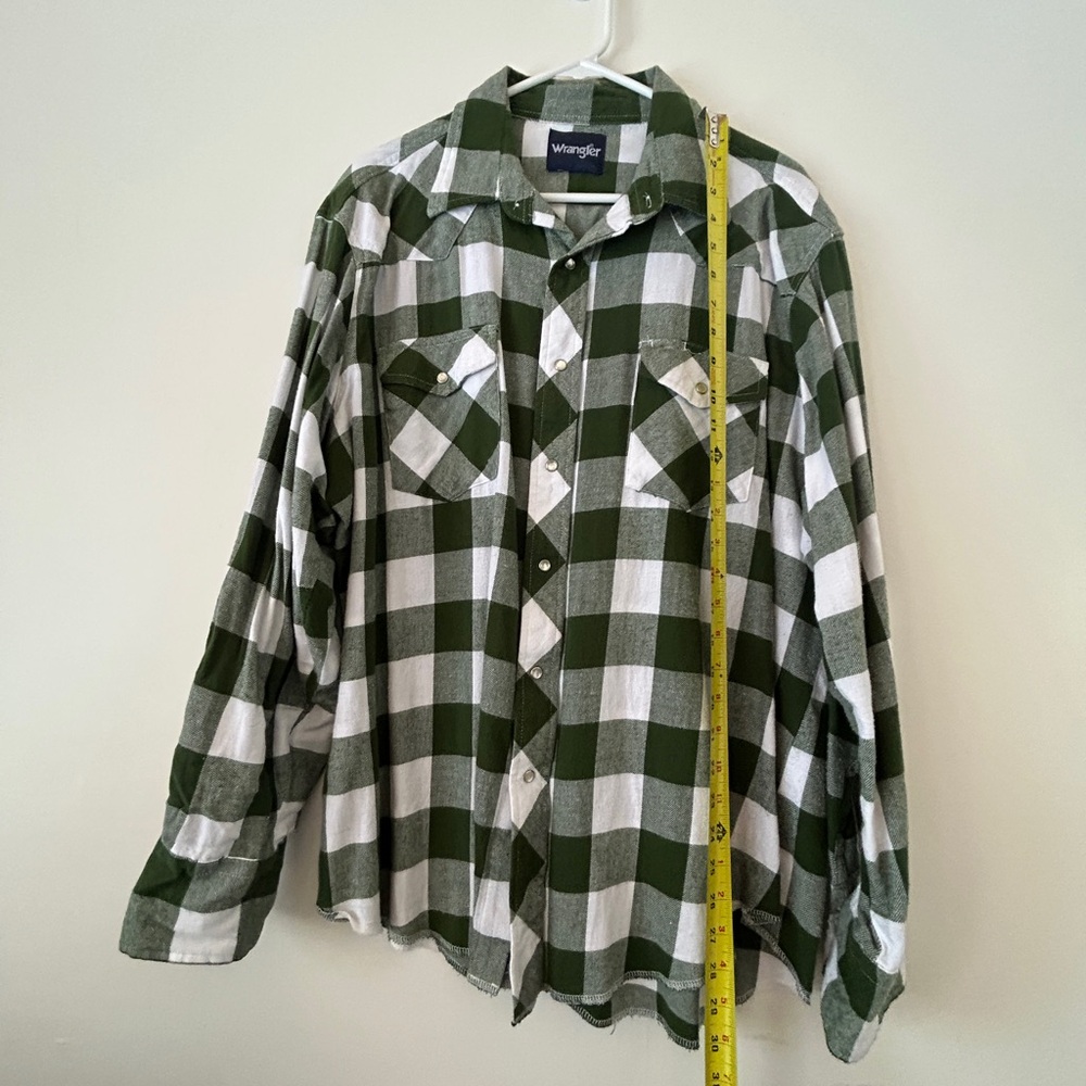 Wrangler pearl-snap flannel - Picture 3 of 6